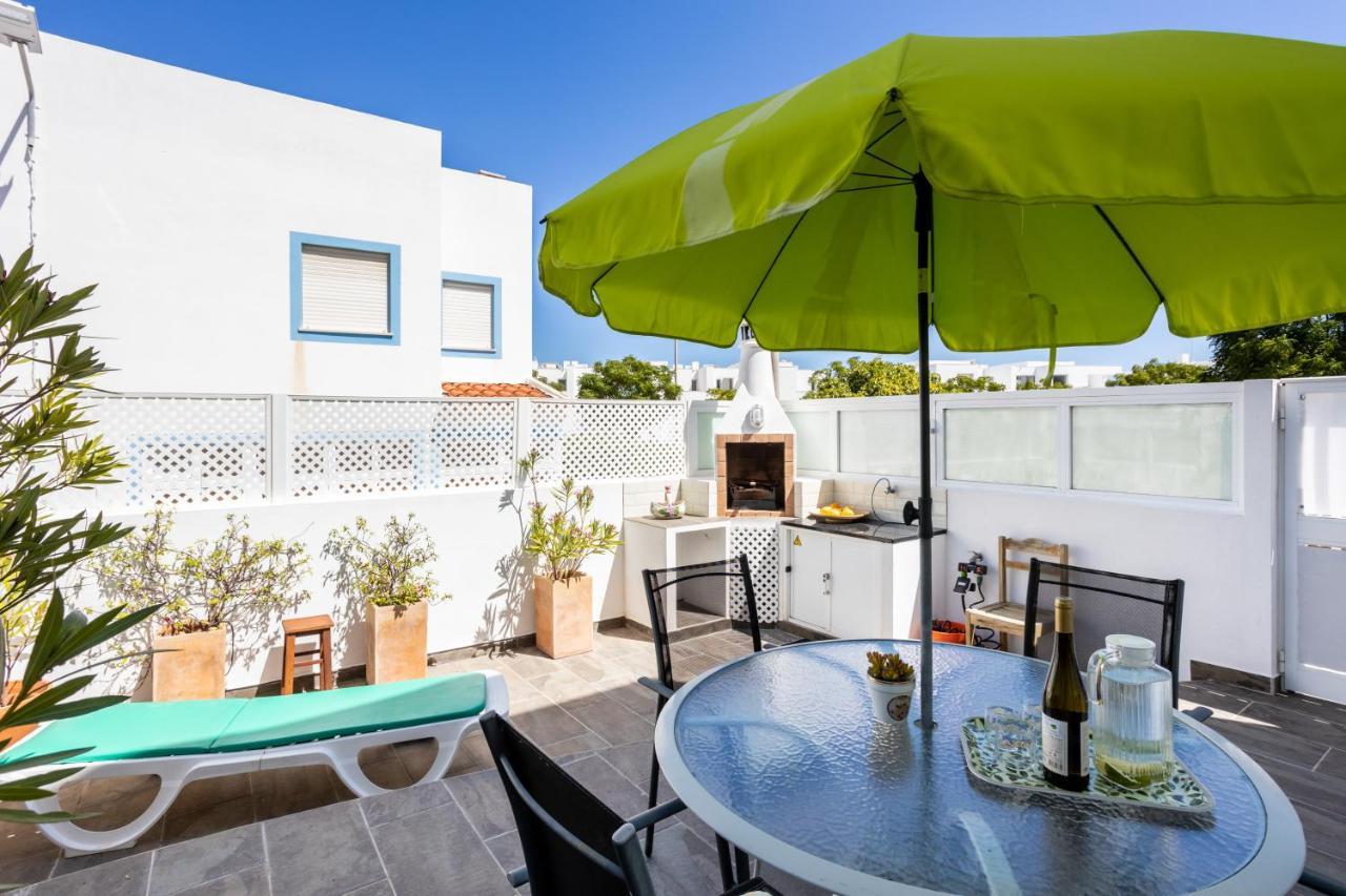 Newly Renovated 2 Bedroom Townhouse - Close To Salema Beach Esterno foto